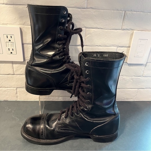 Vintage men’s 9.5 black leather combat boots main image 10